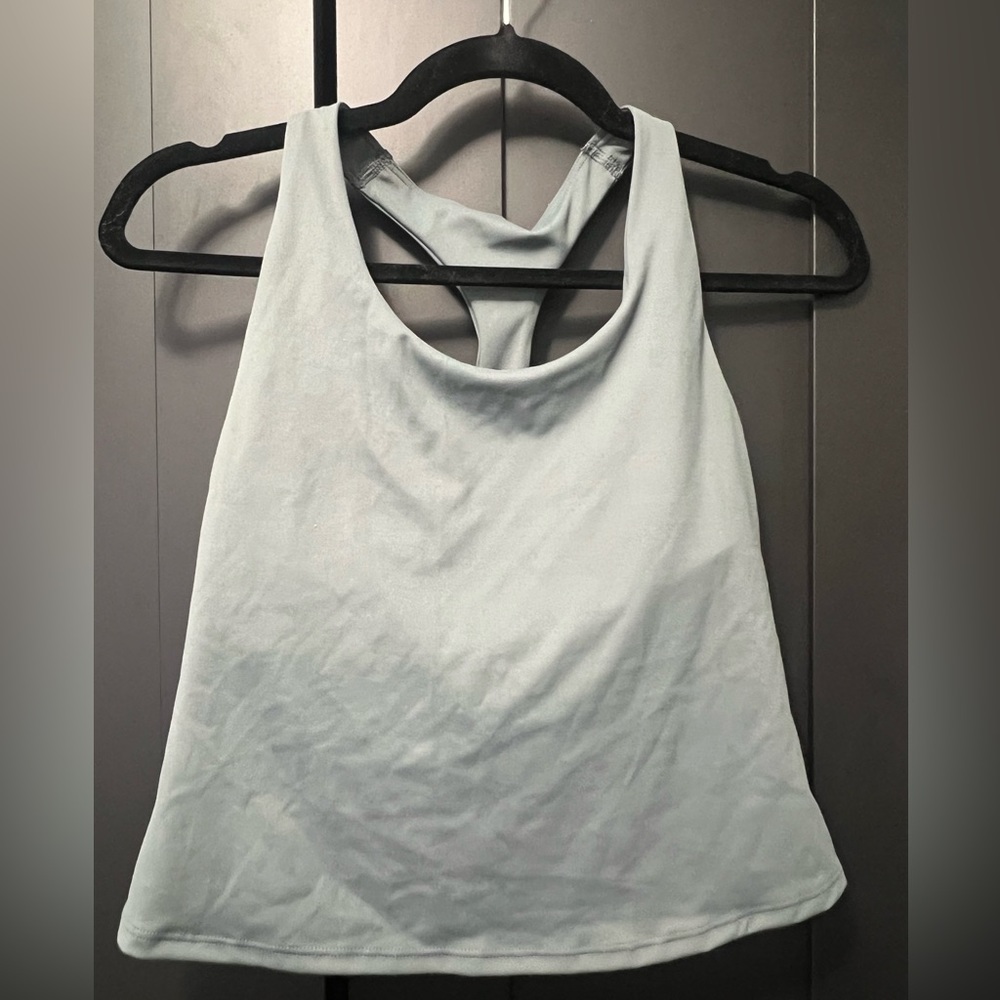 Old Navy Powersoft workout tank top built in bra. Green Size S.